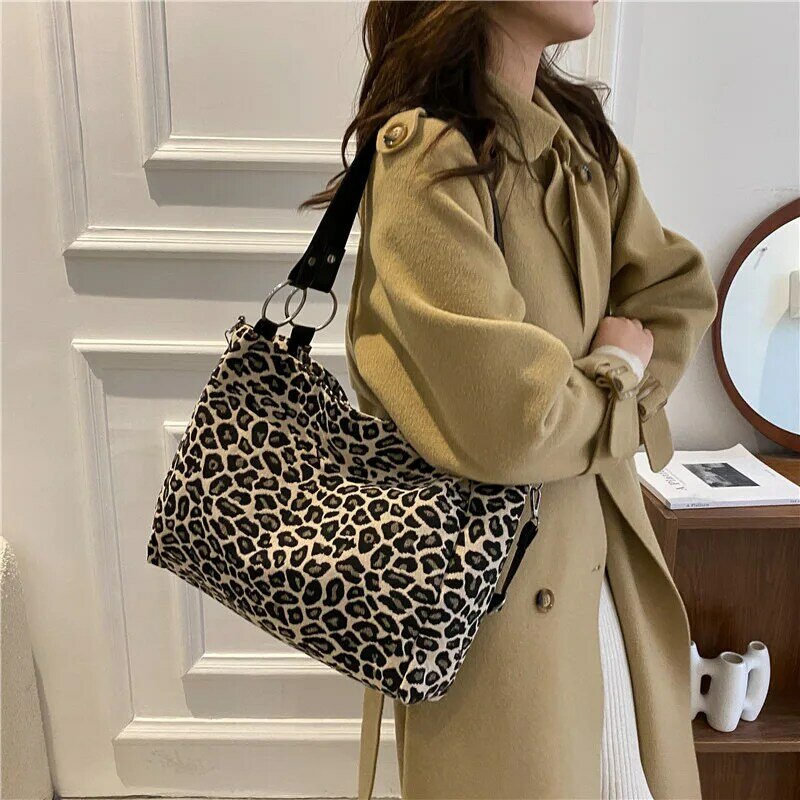 Bolso grande de leopardo para mujer, Cartera de hombro Simple de gran capacidad, a la moda, 2022