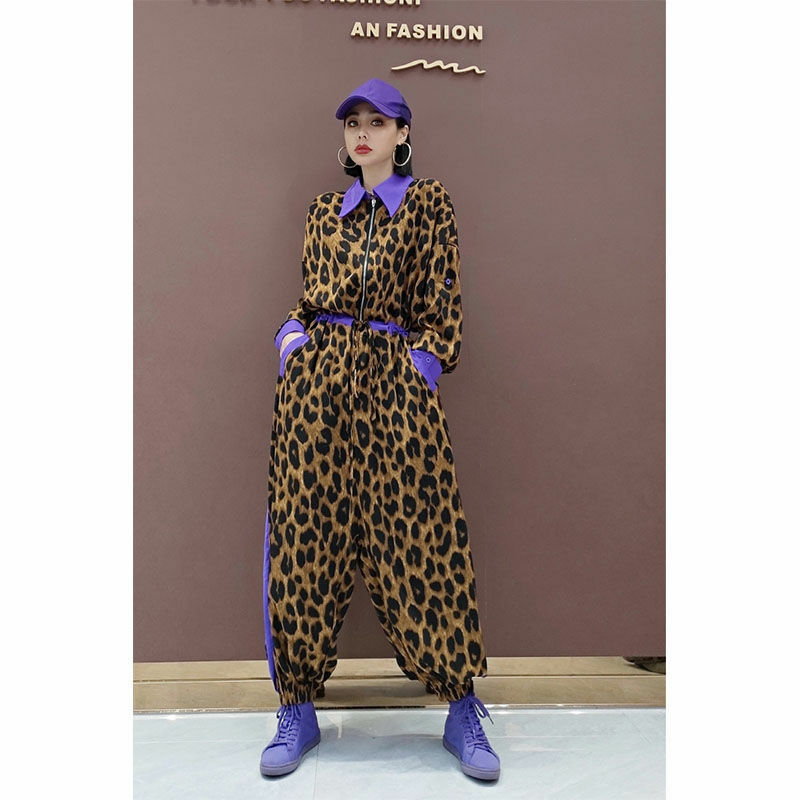 Macacão com estampa de leopardo feminino, retrô, manga curta com zíper, calças casuais, tamanho solto, primavera, verão, roupa de balada, roxo, hip hop