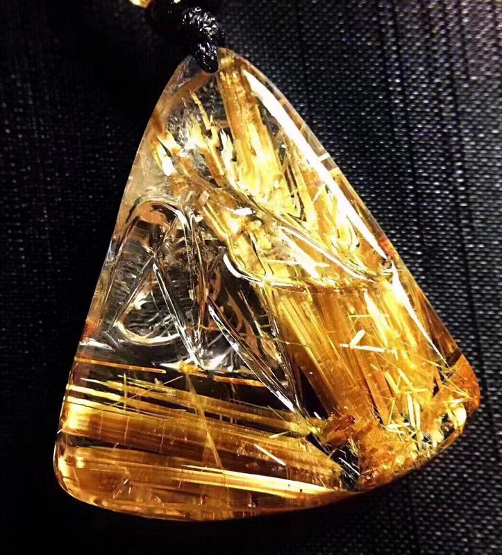 Natuurlijke Gold Rutielkwarts Gesneden Hanger Rijke Kristal Rutilated Sieraden 32*28*7Mm Vrouwen Mannen Brazilië Aaaaaa