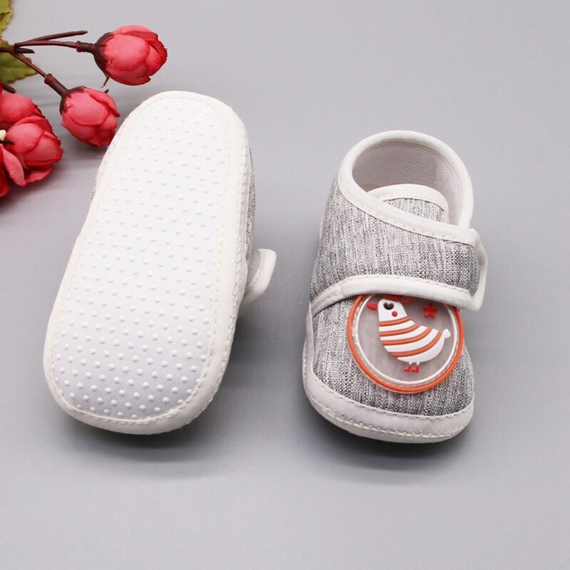 Zapatos de suela blanda a rayas para niños pequeños, calzado informal de algodón con patrón de oso de dibujos animados, primeros pasos de 0 a 18M