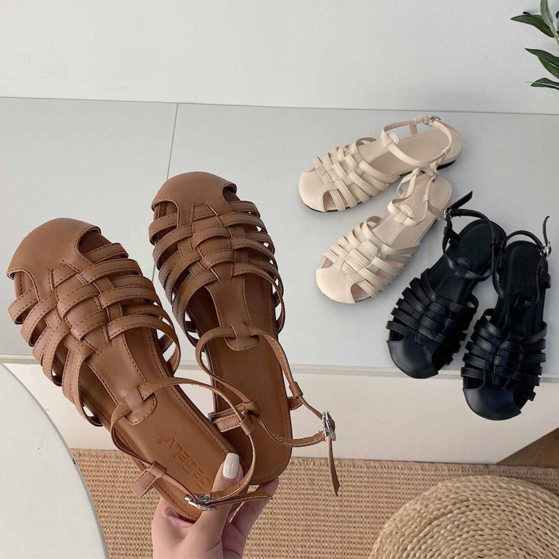 Femmes Sandales Plates 2021 Nouvel Été Rome Mode Bout Rond En Cuir Vintage Boucle Sangle Sandales Marron Femmes Chaussures Décontractées