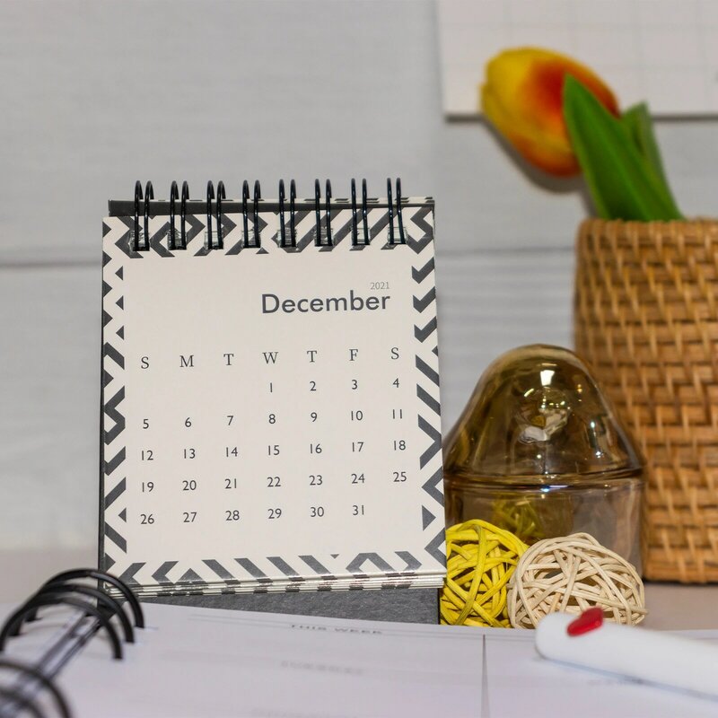 Mini calendário de mesa para computador, mini calendário de mesa, calendário preto, decoração simples, material escolar, artigos de papelaria, 2022