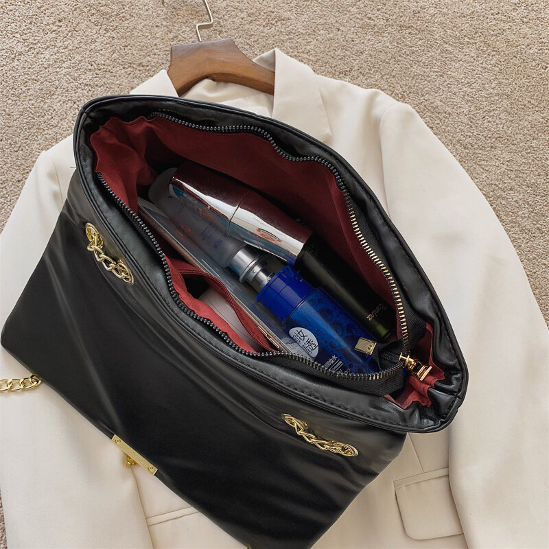 الموضة سعة كبيرة كبيرة بولي Leather حقائب جلدية كروسبودي للنساء 2020 شتاء جديد حقيبة يد فاخرة مصمم سلسلة حقيبة كتف