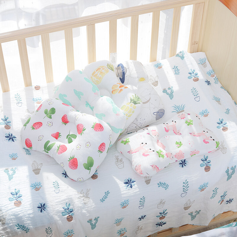 Almohada de lactancia para bebé recién nacido, almohada cóncava de dibujos animados, cojín moldeador impreso para prevenir la cabeza plana, 1 unidad