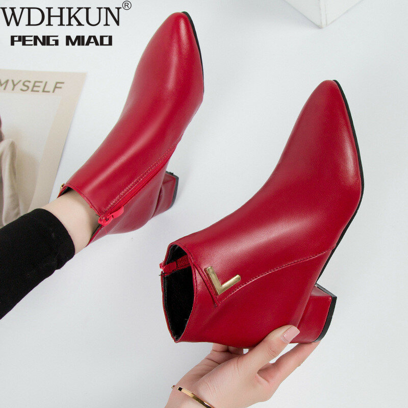 Botas informales de cuero con tacón bajo para Mujer, botines de goma con punta puntiaguda, Zapatos de primavera, color negro y rojo, 2020