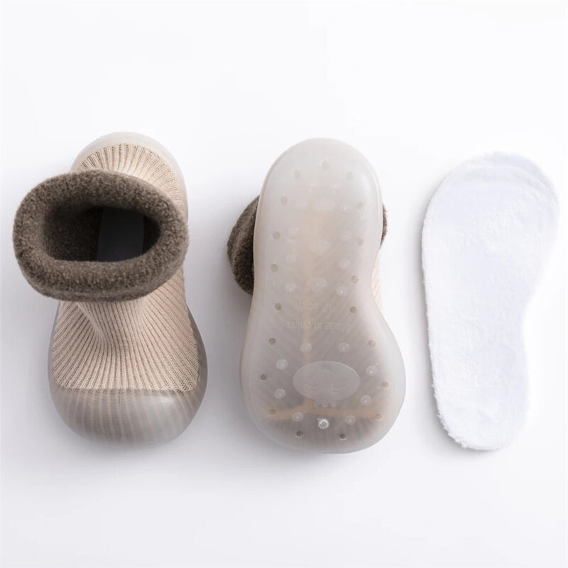 2022 새로운 0-3 년 된 아기 양말 신발 겨울 두꺼운 면화 동물 스타일 귀여운 아기 층 신발 미끄럼 첫 번째 유아 신발