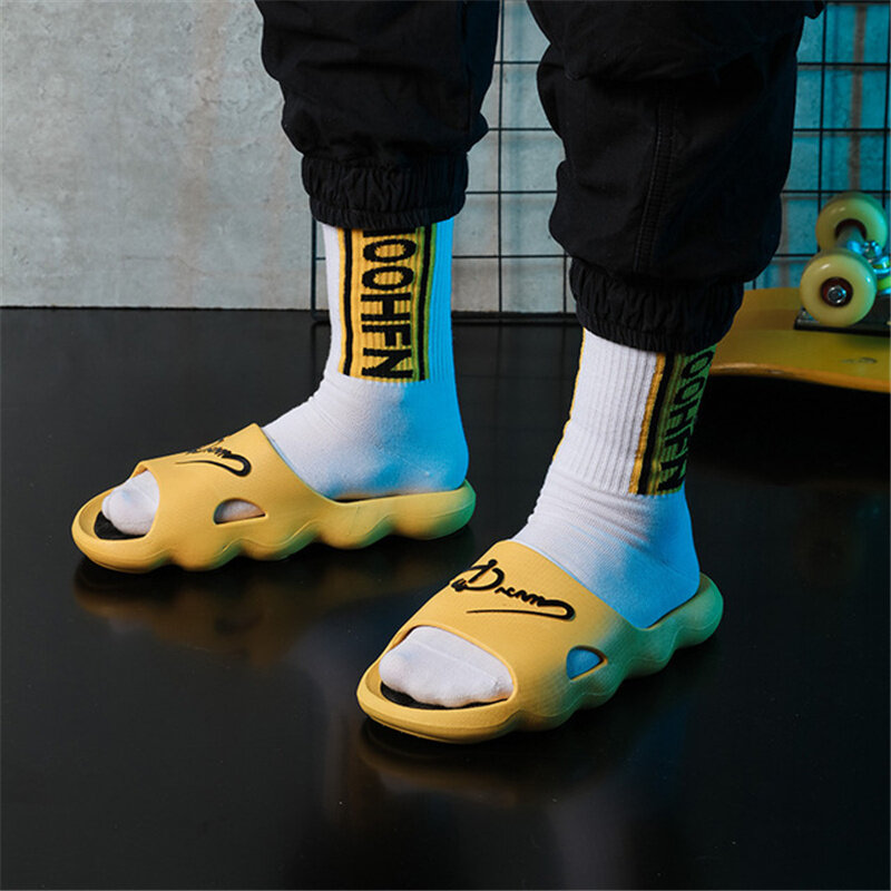 2021 letnie antypoślizgowe łazienka slajdy japonki pary Unisex sandały na platformie domowe kapcie męskie proste jednokolorowe buty