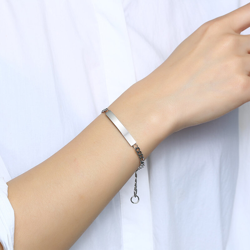 Pulseira personalizada de link, bracelete para mulheres com gravação de nome e data, cor prata, aço inoxidável