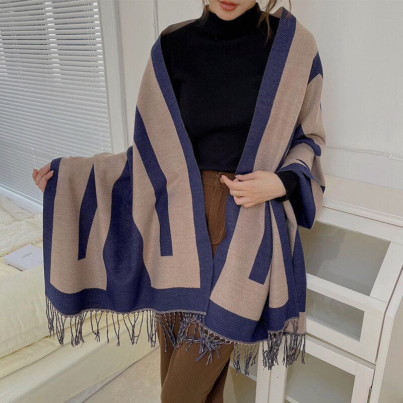 Luxus Britische Weibliche 2021 Winter Neue Linie Nachahmung Kaschmir Mode Mid länge Warm Halten Frauen Plaid Schal Schal Designer Mädchen