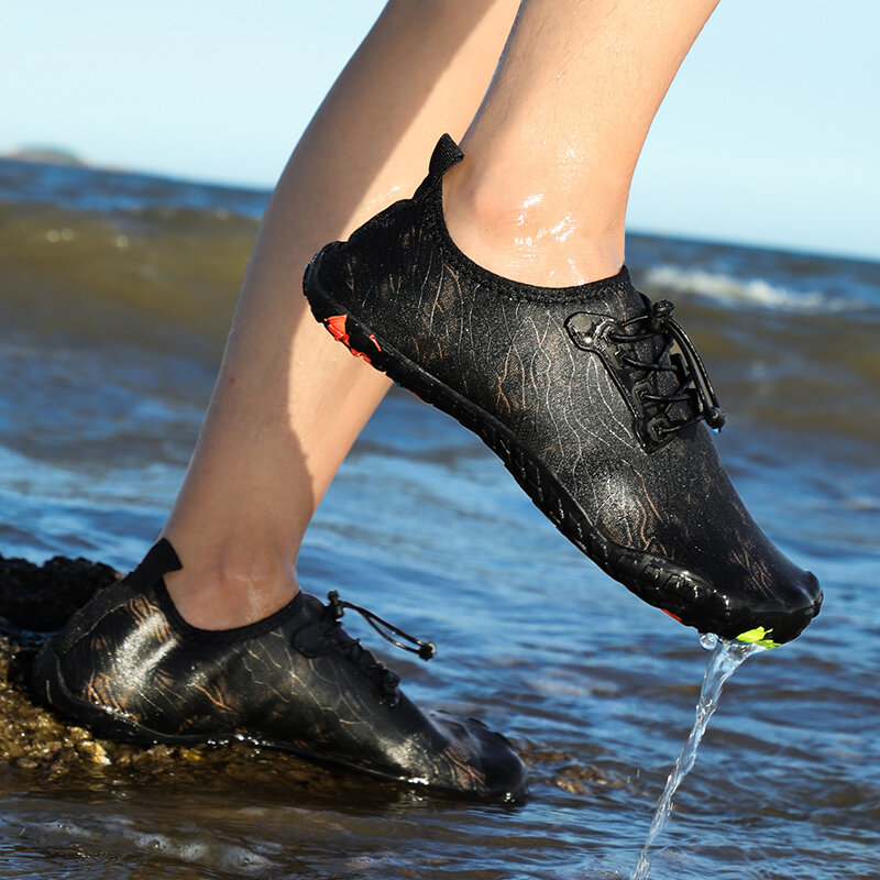 Verão homens cinco dedos do aqua sapatos de ginásio ao ar livre a pé natação pesca upstream praia sapatos de água tênis zapatos hombre