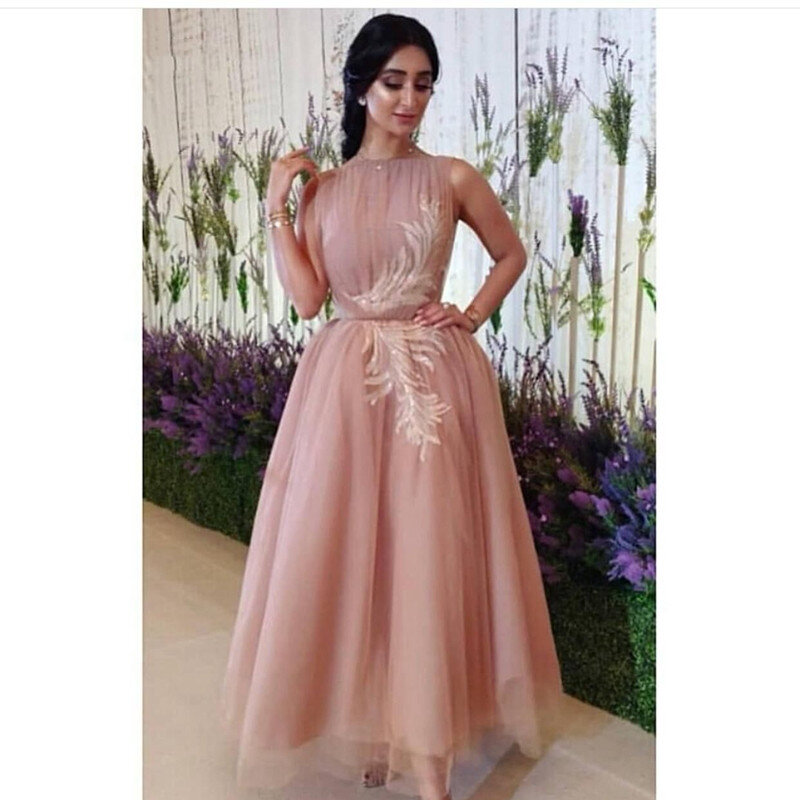 Vestidos De Noche Roze Tule Dubai Arabisch Avondjurken Kant Applicaties Mouwloze Een Lijn Formele Party Prom Robe Soiree Femme