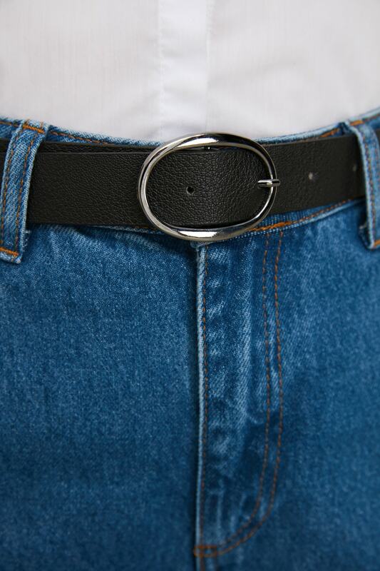 Trendyol-Cinturón de aspecto de cuero con hebilla, color negro y tostado, paquete de 2'li, TWOAW21KE0095
