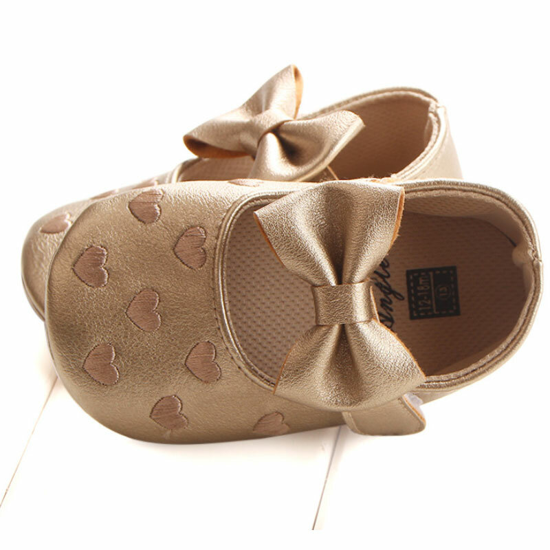 Sepatu Bayi Perempuan Sepatu Bayi Baru Lahir Alas Kaki Antilicin Bersol Lembut Pola Hati Pinggiran Pita Bayi Kulit PU