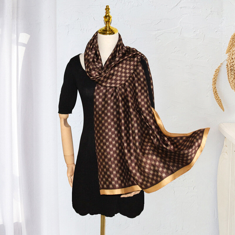 Bufanda versátil de moda para mujer, chal grande de seda de imitación de flores de cuatro hojas, protector solar, bufanda de seda estampada