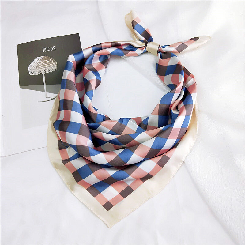 70 Plaid sciarpa quadrata piccola sciarpa di seta femminile primavera ed estate selvaggia versione coreana del lavoro sciarpa foulard
