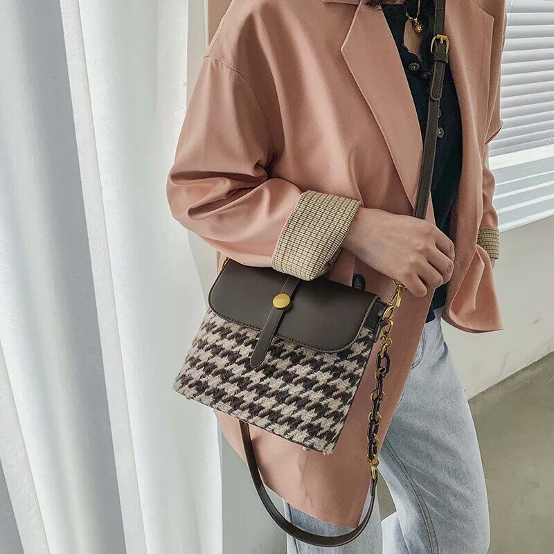 Маленькая сумка-мешок в ретро стиле 2021, модная Новая высококачественная кожаная сумка-мессенджер на одно плечо, кошельки и сумочки