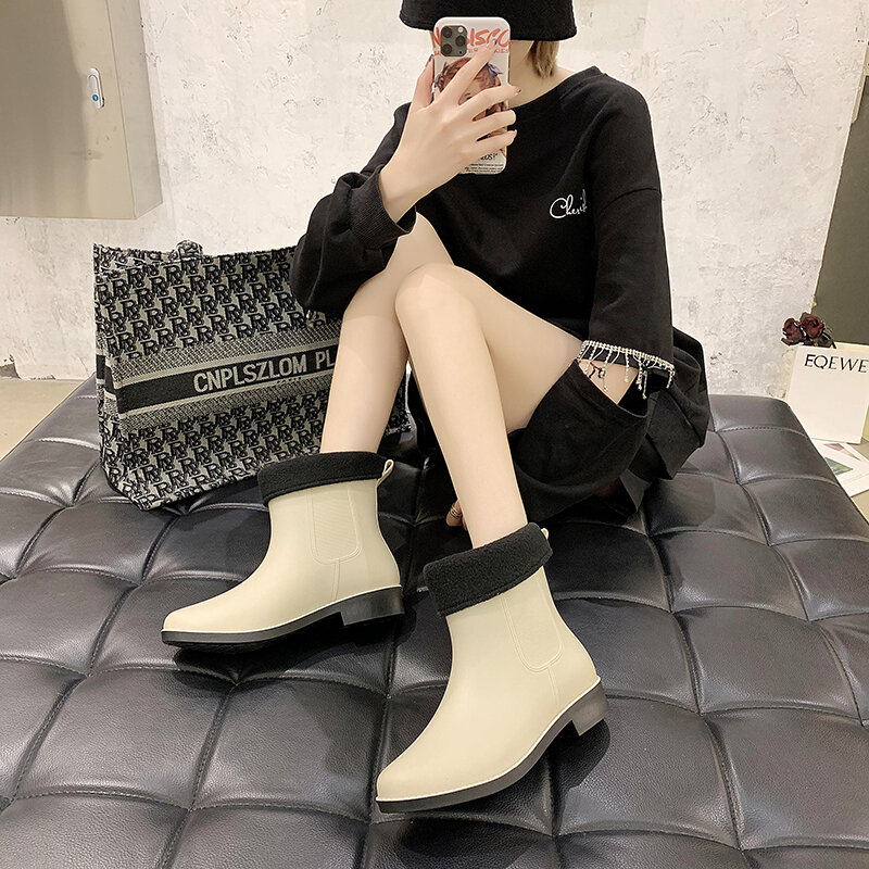Menina de luxo botas chuva pvc designer à prova dwaterproof água chuva botas curta versão coreana couvre chaussure pluie chuva acessórios ll50yx