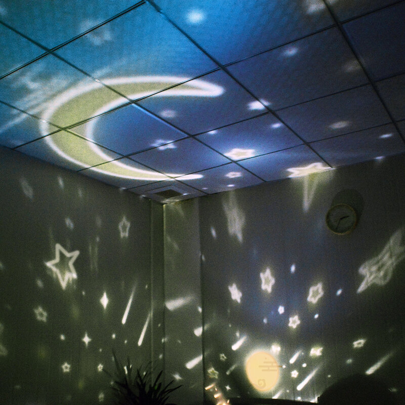 Вращающийся проектор звезд звездного неба, Рождественский праздничный светильник с проекцией Луны, подвесной праздничный светильник