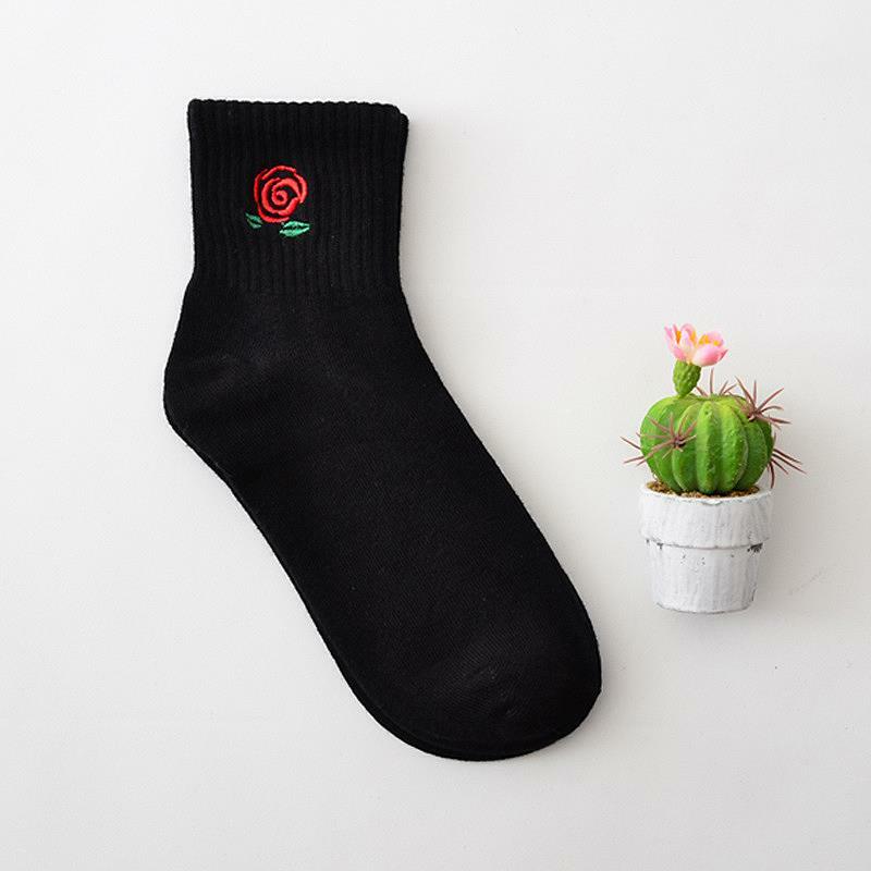 New 1 pair of women's cartoon embroidery Harajuku tube socks men's casual fashion unisex socks