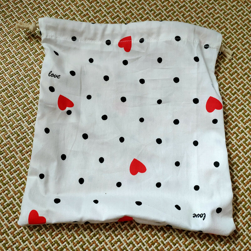 1pc bawełniana skośna torba ze sznurkiem dostosowane różne rozmiary zorganizowana torba na prezent na przyjęcie miłość czytaj serce czarne kropki 221d1