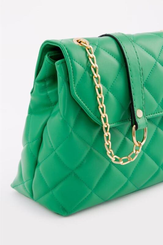 여자의 녹색 누비 이불 숄더 가방 2021 패션 트렌드 어깨 스트랩 방수 벨벳 가죽 캐주얼 여성의 어깨 가방