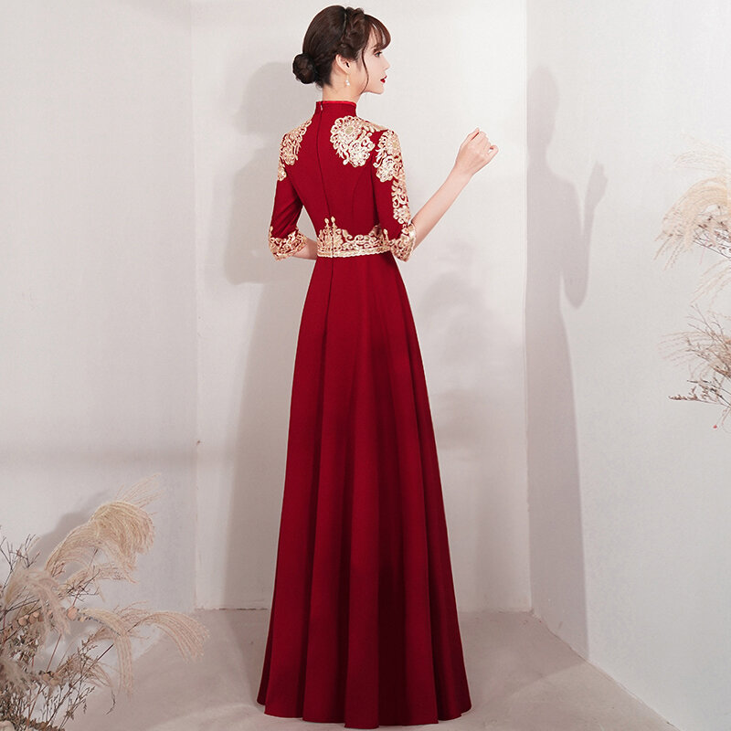 Китайский винно-красный длинный Чонсам в стиле ретро для свадьбы/помолвки (с вышивкой) со стоячим воротником-средними рукавами