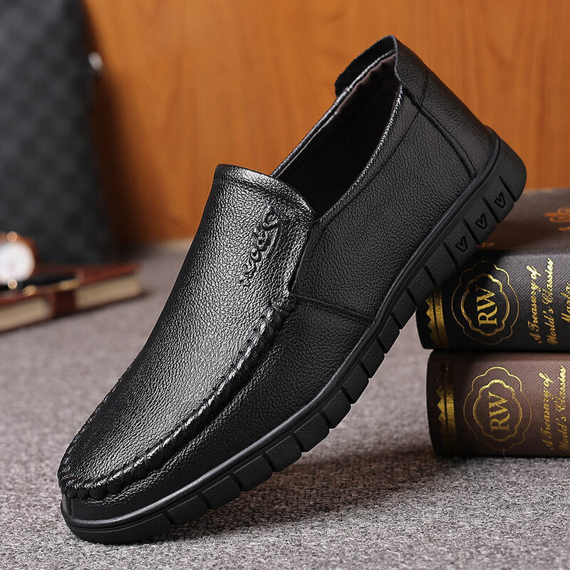 Big Size Casual Leather Shoes Men Loafers Fashion Business Men Casual Shoes Leather Black Breathable Men Leather Shoes Casual