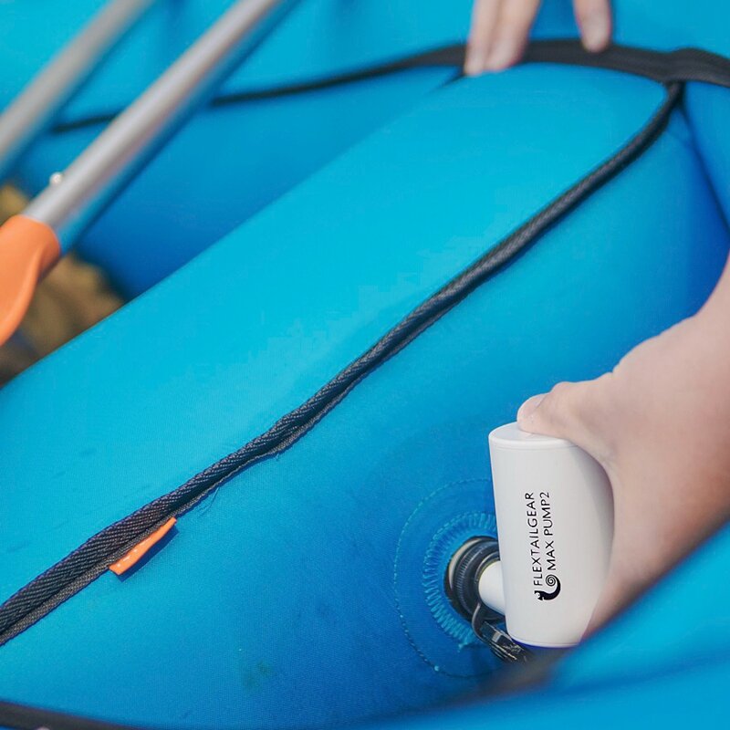 FLEXTAILGEAR ปั๊มสูงสุด2 Ultralight USB กันน้ำ Air ปั๊มพองสำหรับแหวนว่ายน้ำ Camping Pad ที่นอน