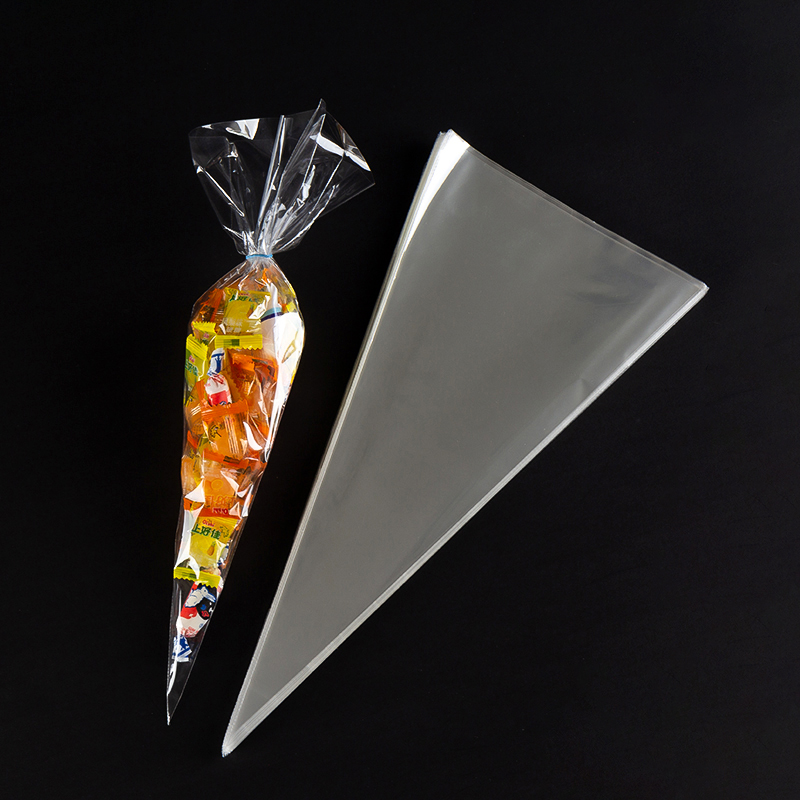 100Pcs Driehoek Candy Bag Zelfklevende Cookie Zak Valentijnsdag Gift Bag Kinderen Dag Gift Nieuwe jaar Party Candy Voedsel Packag