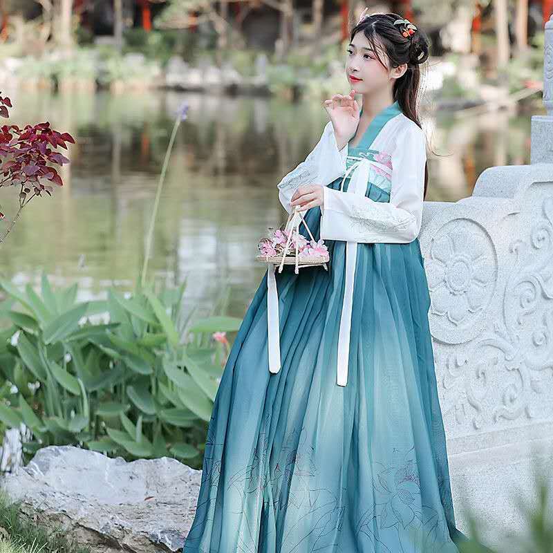 Elegante traje chino antiguo, ropa de escenario de danza folclórica tradicional, vestido tradicional de princesa china Tang Hanfu para mujer