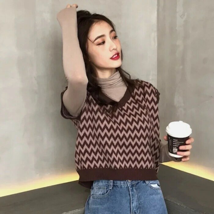 Ladies' Vest Thin Knitted Outer Wear Spring and Autumn 2021 Outerwear V-neck Sleeveless Waistcoat Top Fashion