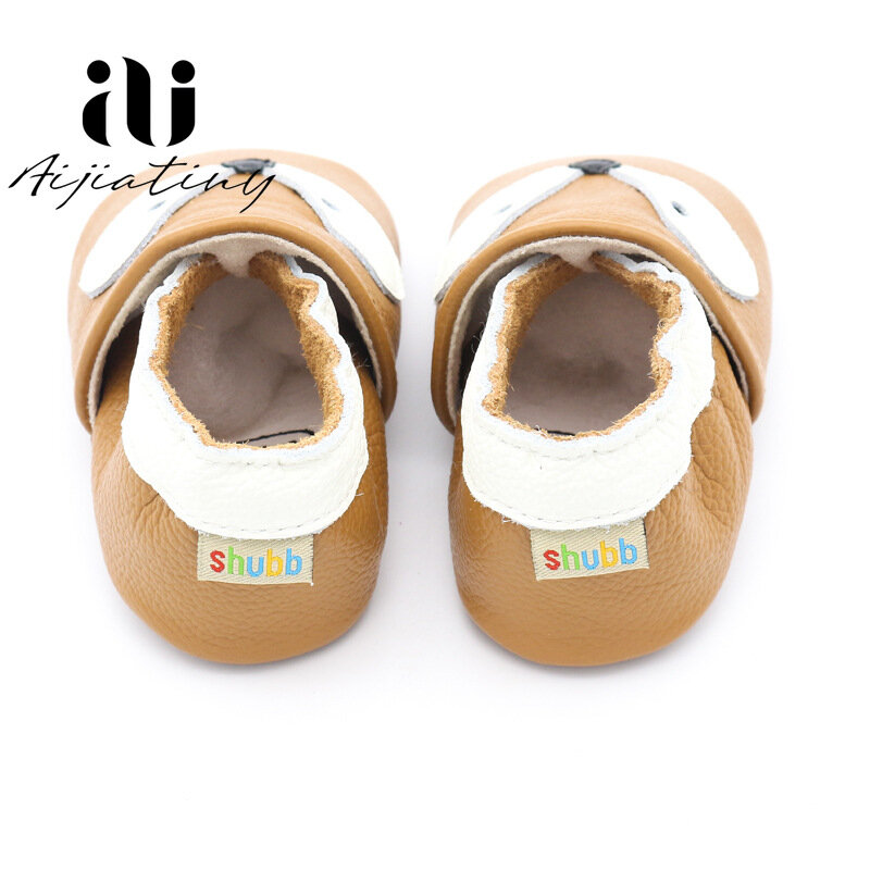 حذاء موكاسين من الجلد الطبيعي مضاد للانزلاق بنمط الثعلب للأطفال ، حذاء بدون كعب ناعم للخطوات الأولى ، 2020