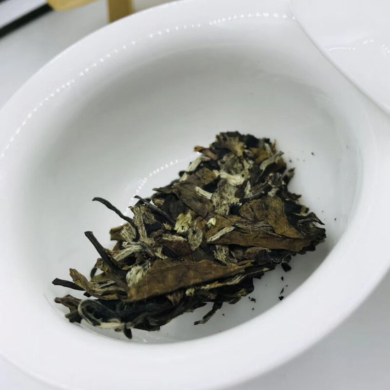 قالب شاي أبيض قديم كعكة أبيض فاوانيا مجموعة طبعة 350 g حزمة البريد