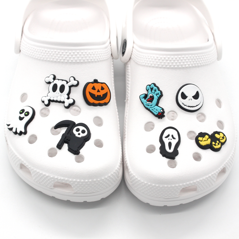 1 sztuk Horror styl uroki butów śmieszne Halloween DIY szkielet buty Aceessories Fit sandały klamra pcv Unisex dorosłych prezenty croc jibz