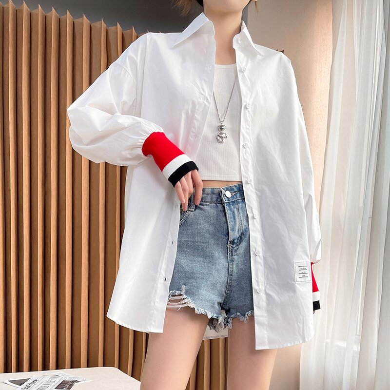 2022 봄 새로운 면화 셔츠 여성의 바느질 흰색 슬림-긴팔 틈새 슈퍼 요정 하이 엔드 감각 내부와 외부 착용