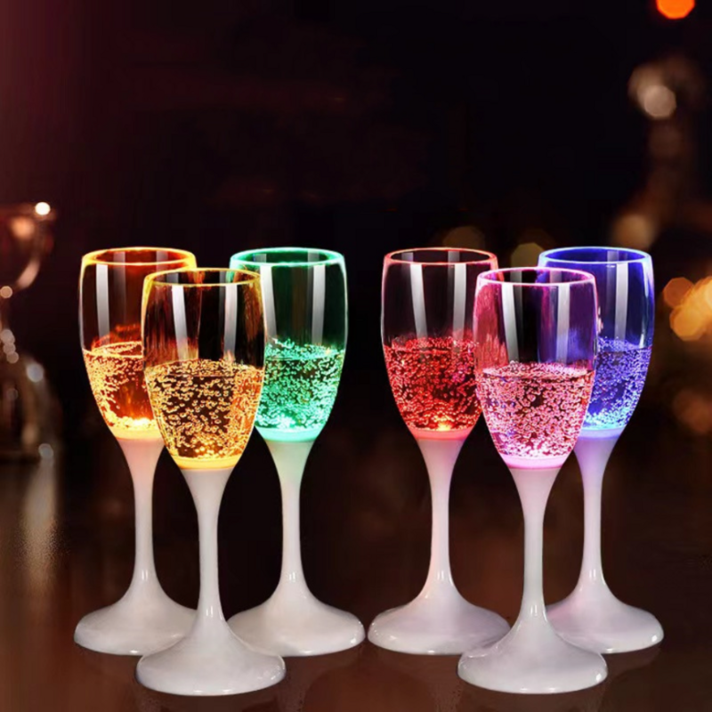 Tasses à boire colorées à LED, fournitures lumineuses clignotantes, tasse à whisky, induction Shoous, décor de cocktail, standard, 120ml, 6 pièces