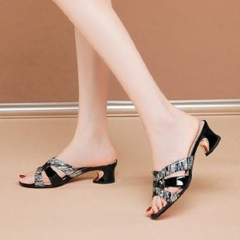 Estilo grosso sandálias de salto feminino 2022 moda verão dedo do pé aberto uma palavra cinto cor sólida sapatos femininos sandálias das mulheres