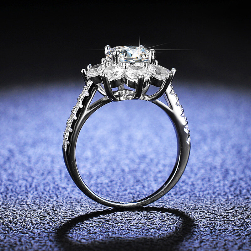 2022 Moissanite Luxury Sunflower Rings 2 Carat Diamond Rings Womens Fancy Wedding Rings Sterling Silver Jewelry