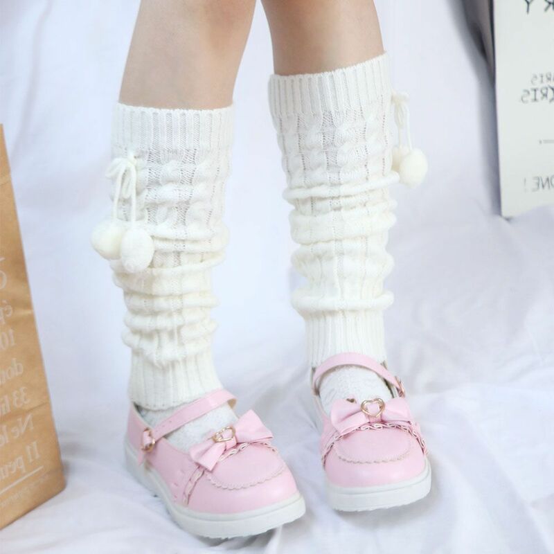 Winter Süße Mädchen JK Passenden Haufen Haufen Socken Japanischen Lolita Gestrickte Mittleren Rohr Socken Taste Dekoration Wolle Ball Bein Wärmer