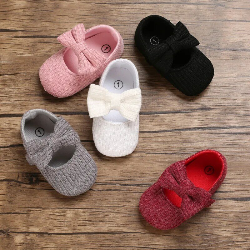Милая обувь для новорожденных, с бантиком, обувь для первых шагов, для девочек, малышей, детей, мягкая нескользящая подошва, осенне-зимняя обувь