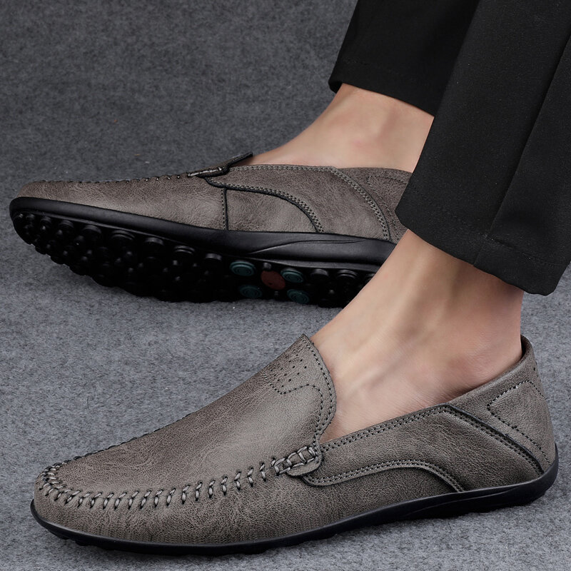 Zapatos de cuero genuino para hombre, mocasines formales informales sin cordones, de marca de lujo, italianos, negros, zapatos de hombre para conducir, 2022