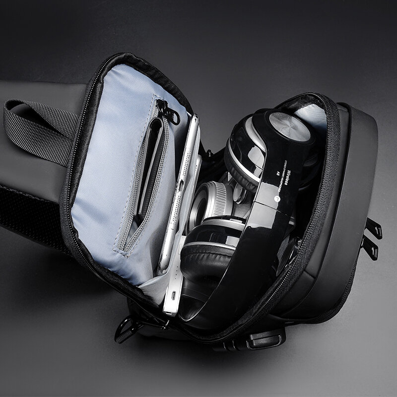 Bolso cruzado de viaje para hombre, bolsa de hombro antirrobo con USB, bolso de pecho multifunción de marca de lujo
