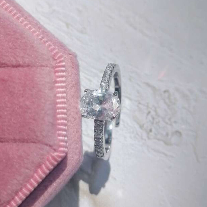 2021 nueva moda elegante zirconio ovalado anillos para las mujeres blanco CZ Cristal de diseño gran oferta anillo de mujer joyería de la boda