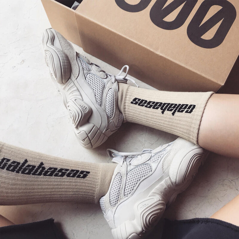 Nowa moda list mężczyźni i kobiety skarpetki bawełniane Kanye West skarpetki Harajuku Sport szczęśliwe miękkie śmieszne Streetwear śmieszne dziewczyny Sockings