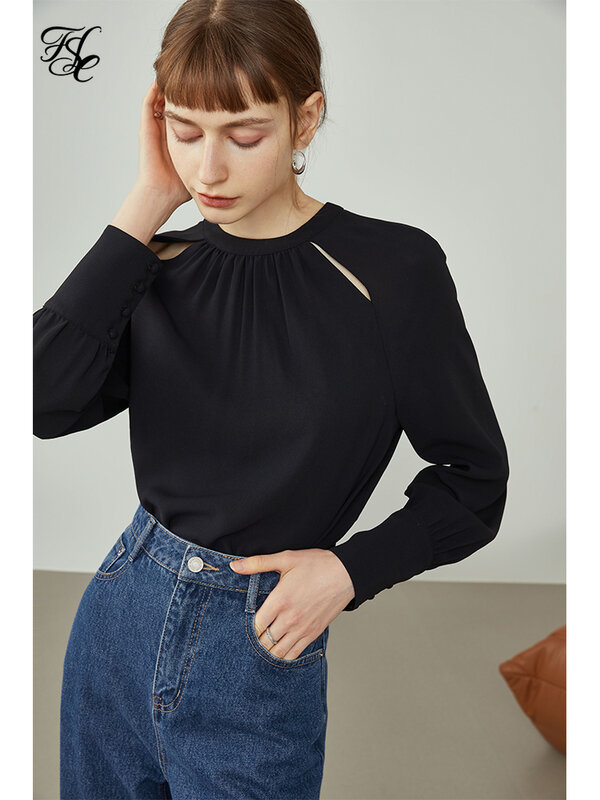 FSLE damskie bluzki damskie niszowe okrągłe wycięcie pod szyją koszula z dziurami wczesna jesień Temperament czarne bluzki Design Sense damskie bluzki