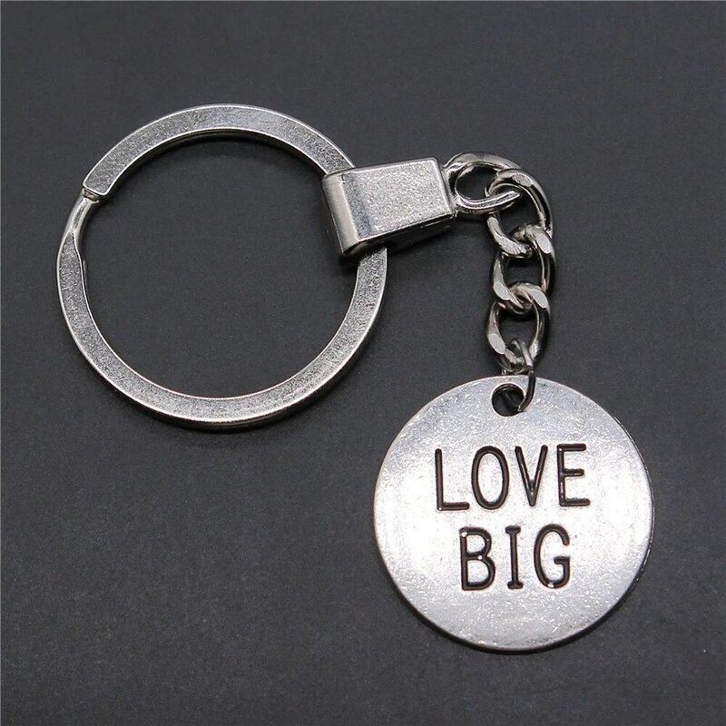 Dropshipping Antique Silver Color 25x25mm Love Big Round Plate Pendant Keyring Souvenirs Gift