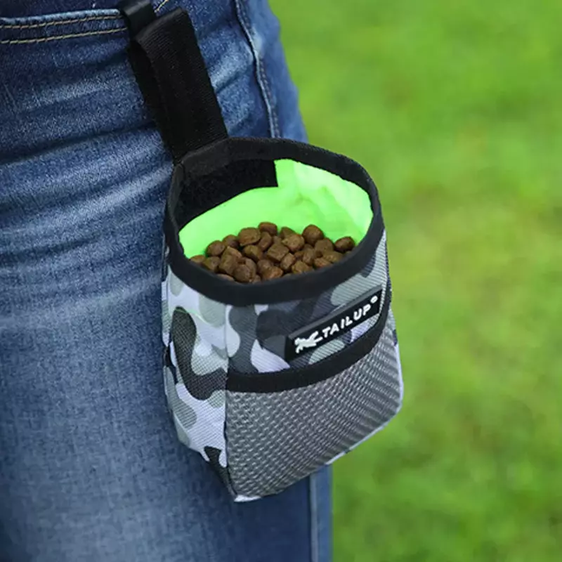 2022New Dog Training Bag Portable Training Dog Snack Bag Pet Supplies Strong Wear Resistance Capacity Puppy Products Waist Bag D