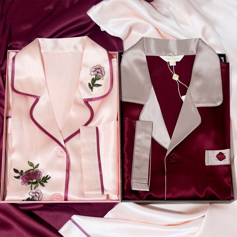 Новый Шелковый Пижамный костюм для мужчин и женщин, домашняя одежда для влюбленных с красной вышивкой и цветами 19 мм, пижамный комплект из шелка тутового шелкопряда