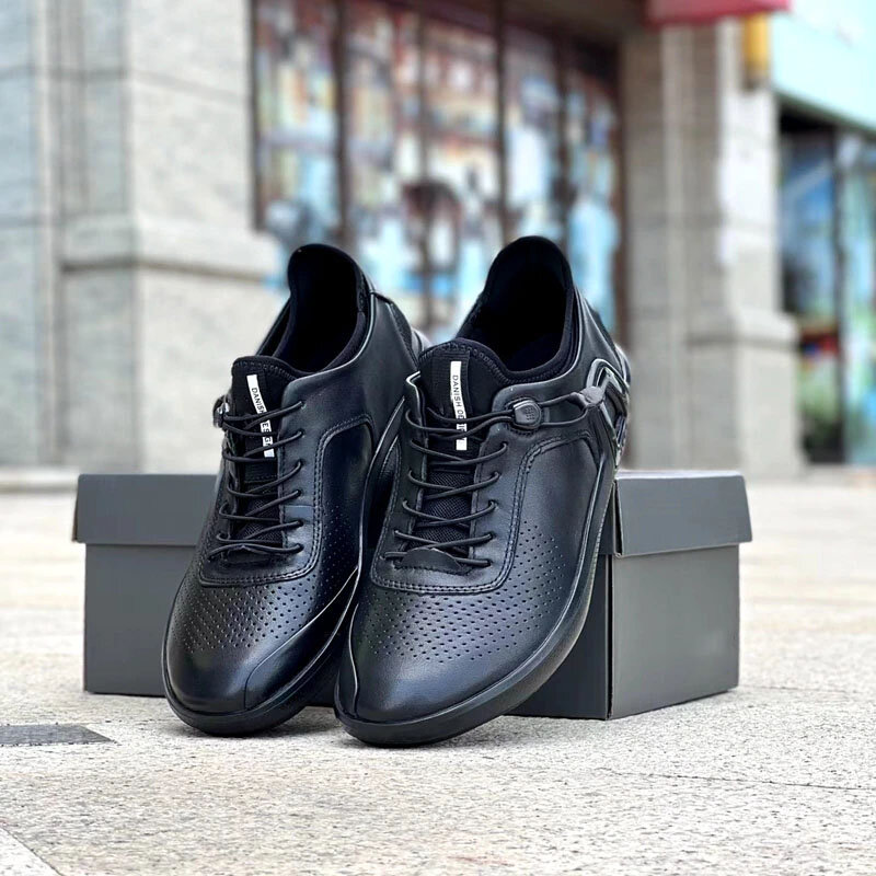 Nuevos zapatos para correr para hombre, zapatillas de deporte de piel de vaca con capa superior y alta elasticidad, cómodos zapatos casuales de senderismo para hombre