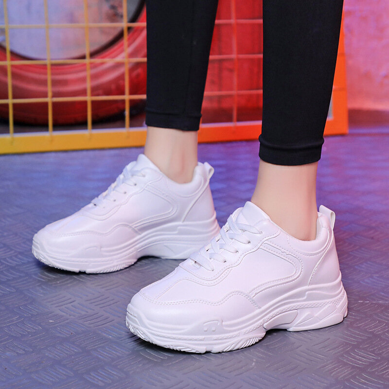 Alle-Match Toevallige Loopschoenen Vrouwen Ademende Platform Verhoog Wit Gevulkaniseerd Sneakers Vrouwelijke Comfortabele Athletic Footwear